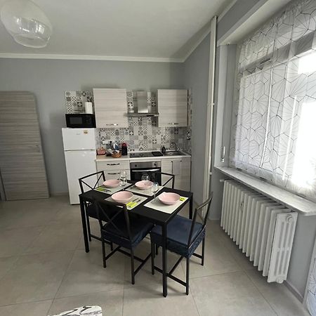 Appartamento La Casa Tra I Tigli Torino Esterno foto